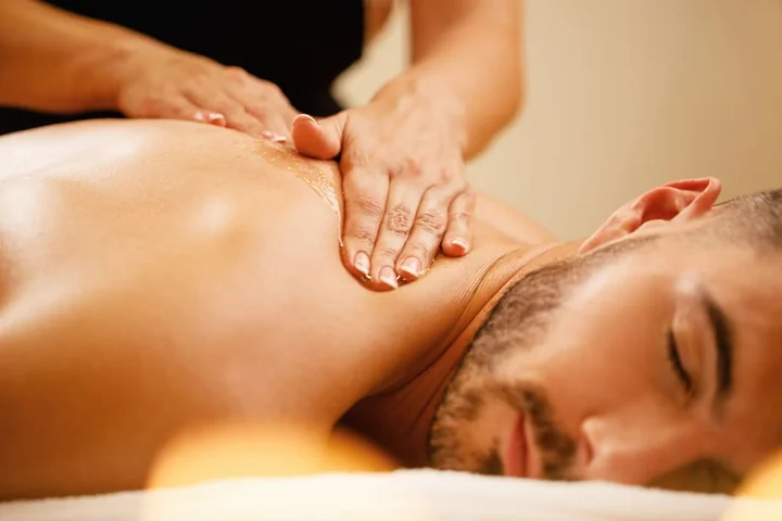 Znajdź odprężenie w salonie masażu tantrycznego, nuru i lingam