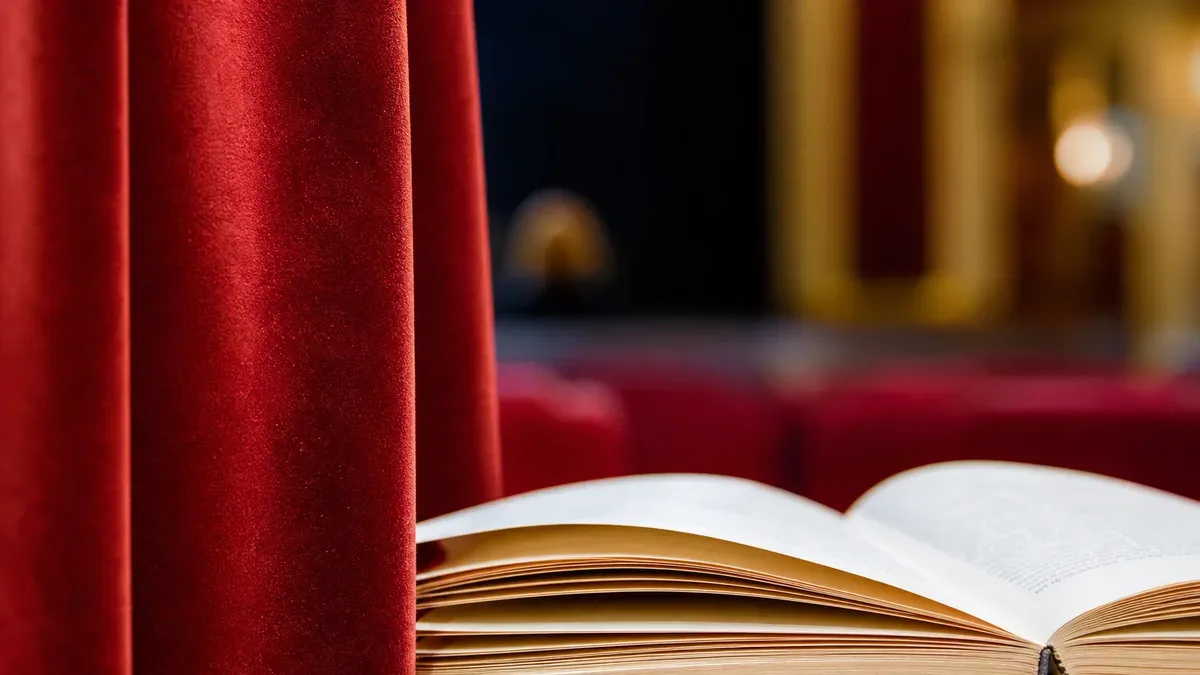 Cień wychodzi na scenę. Biblioteczna podróż Orient Expressem