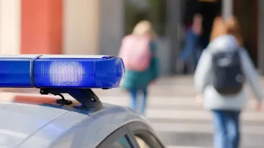 Podwyższony rygor w szkołach powiatu piaseczyńskiego. Będą patrole policji