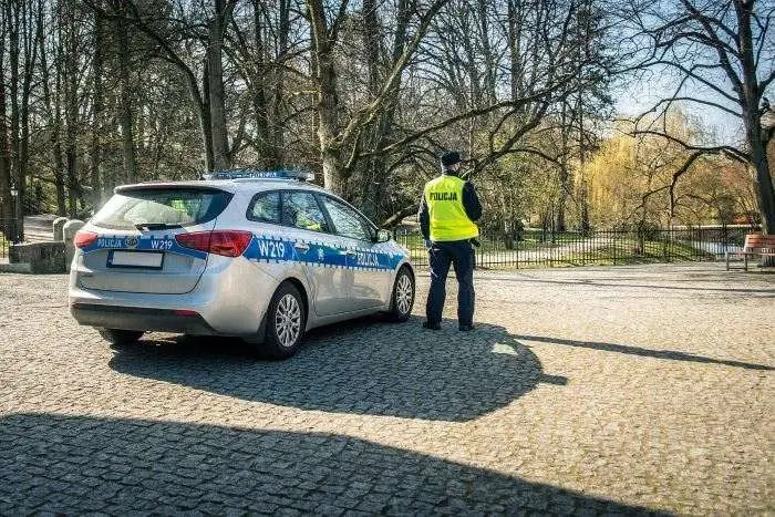 BLIK: Jak bezpiecznie korzystać z mobilnych płatności?