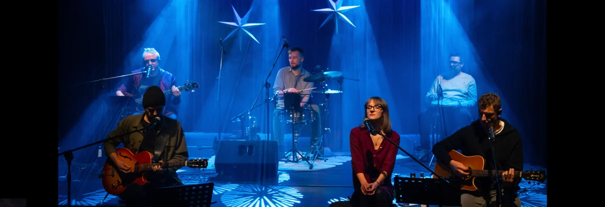 Grafika promocyjna wydarzenia ŚWIECZOWISKO – koncert muzyki poetyckiej