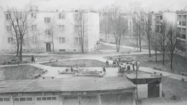 Grafika promocyjna wydarzenia Ulicami Piaseczna. Spacer po osiedlu cz. 2 – poznaj historię miejsc, które mijasz na co dzień