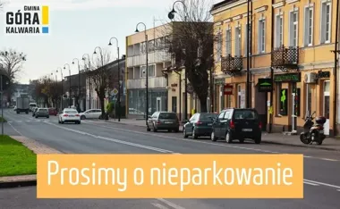 Nocne mycie i zamiatanie głównej trasy. Kierowcy muszą usunąć auta