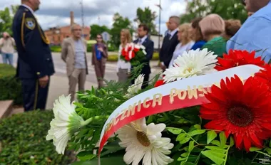 Godzina „W”, znicze i pieśni patriotyczne. Tak uczczone zostanie powstanie