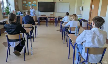 Polski w dół. Angielski w górę w gminie Konstancin-Jeziorna