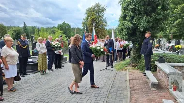 Cmentarz w Skolimowie miejscem apelu poległych i hołdu za 1939 rok