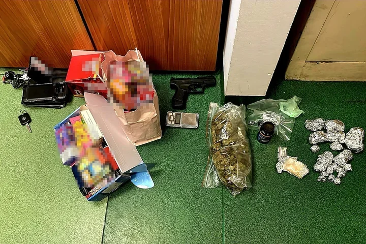 Kontrola drogowa w powiecie grójeckim - narkotyki w aucie i domu, 30-latek aresztowany