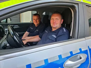 Policjanci z Piaseczna odnaleźli młodą kobietę. Liczył się czas