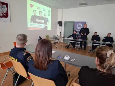 Mieszkańcy zgłosili zagrożenia - policja w Tarczynie przedstawiła podjęte działania