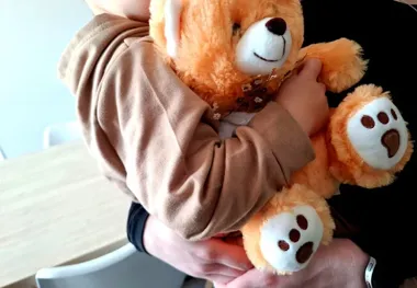 Pluszowe misie przykryły poważną lekcję bezpieczeństwa w Piasecznie