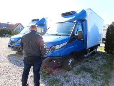 Zniknęły auta za pół miliona - policja z Piaseczna ruszyła błyskawicznie