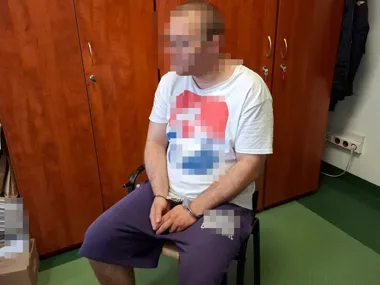 Prezentowa torebka zdradziła ponad kilogram mefedronu w Piasecznie