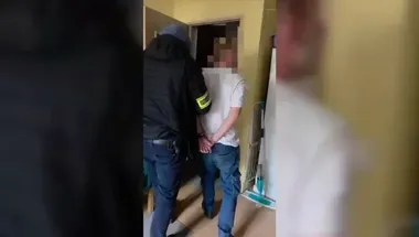 Motel w Piasecznie zamieniono na magazyn - w pokoju kilkadziesiąt porcji