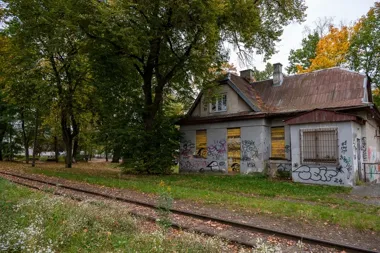 Gmina Piaseczno wygrała licytację dawnej stacji Gołków. Zapłaci 950 tys. zł
